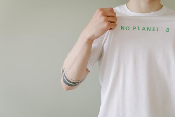 Quels sont les avantages de l'utilisation des biocarburants pour les véhicules agricoles ?